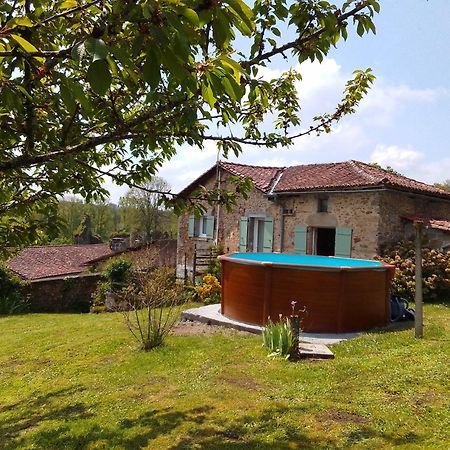 Cottage By The Chateau With Pool In National Parc Les Salles-Lavauguyon Экстерьер фото